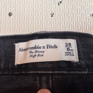 Abercrombie & Fitch women’s size 28(short) kick flare black jeans